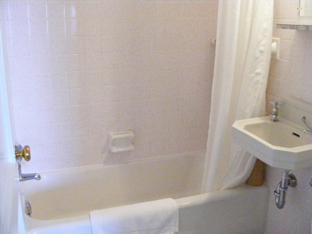 Hotel Motel Bon Accueil Rivière-la-Madeleine Rom bilde